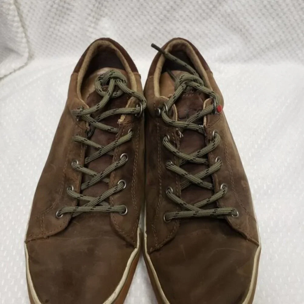 UGG Baysider Grizzley Brown Mens‎ Low Top Sneakers Shoes Size 8 Pre-Owned